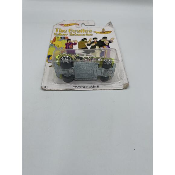 2015 Hot Wheels Cockney Cab II White The Beatles Yellow Submarine 1:64 New - Picture 2 of 10